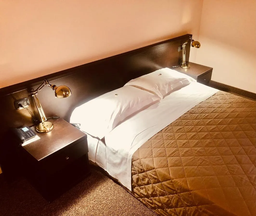 Hotel Malpensa Inn Aereoporto Tornavento  4*, Tornavento (Varese)
